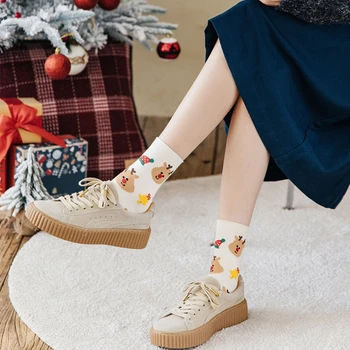 1 Çift Noel Çorap Kadın Komik Sevimli Karikatür Santa Kardan Adam Geyik Baskılı Sox Pamuk Moda Roman Noel Kawaii Hediye Çorap 5