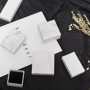 24 Adet Takı ambalaj kutusu Bilezik Kolye Yüzük Hediye Kutuları Seti Ebru Desen Ekran Organizatör Kağıt Düğün Kutusu kasa