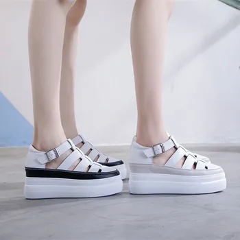 Retro Gerçek Deri Gladyatör Sandalet Kadınlar Yeni Yaz Kapalı Ayak rahat ayakkabılar Kadın Flats Yeni Bayan Platformu Sneakers Sandalen